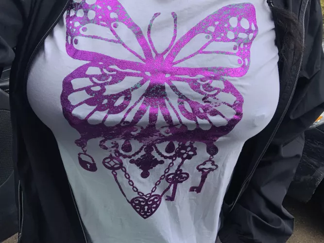 Can you see my heart? 🤍