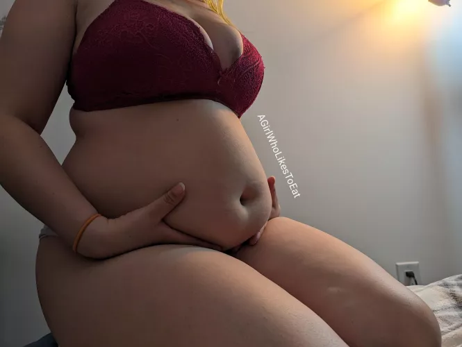 Can't help but grab a couple handfuls😍