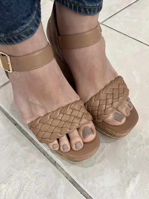 Choose my next nail color☺️