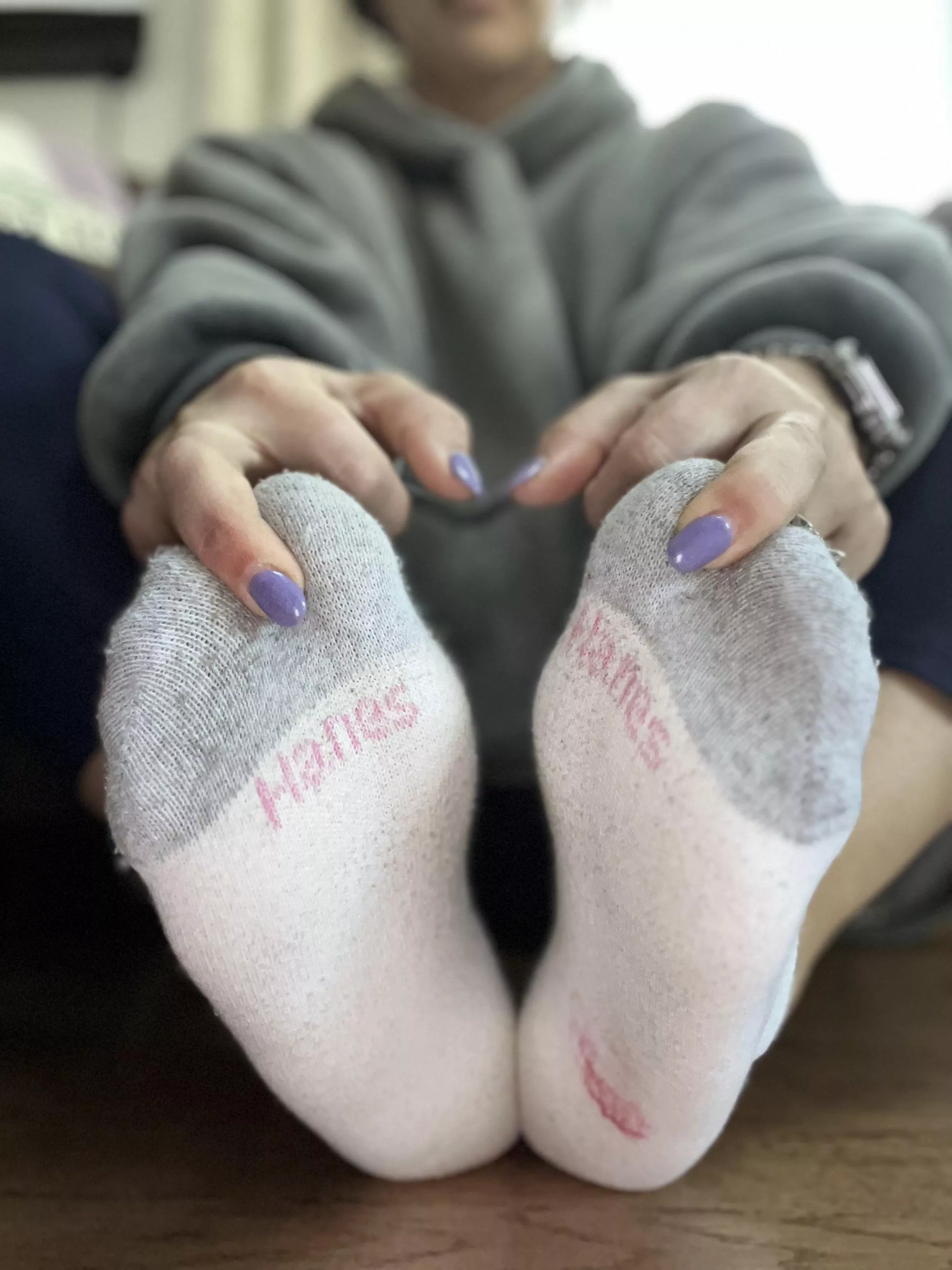 Day 4,stains, sweat, workout, all perfect for your sock fetish and to worship me endlessly