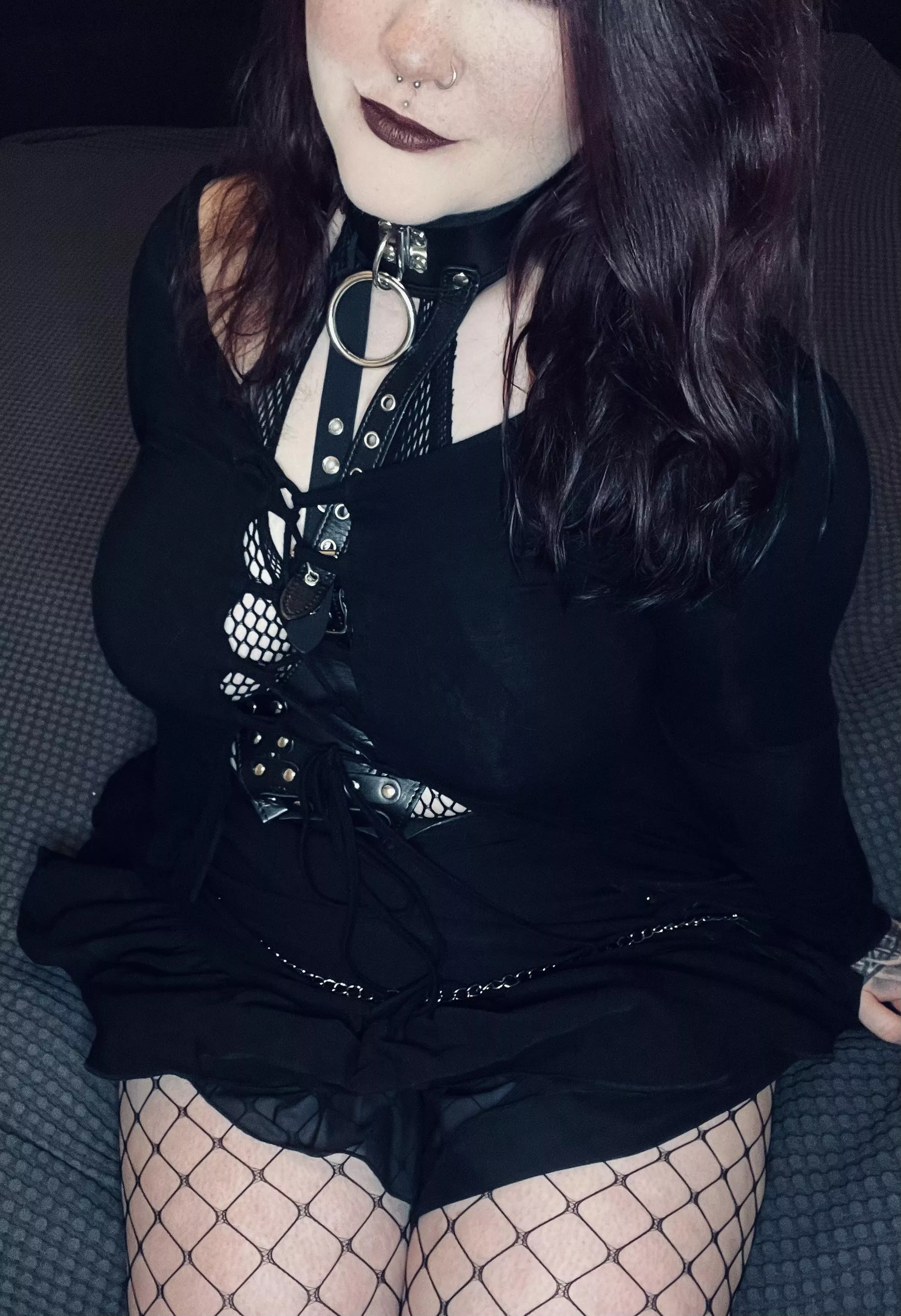 Do you like my outfit?🖤