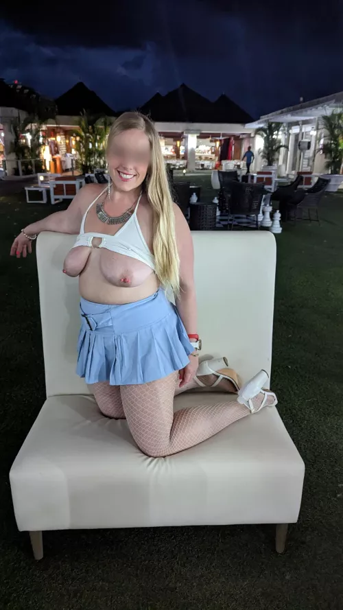 Giving everyone at the resort a show