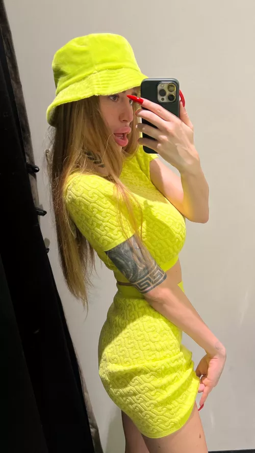 I could stroke your cock in this changing room with my red nails, but you haven’t earned it (yet)