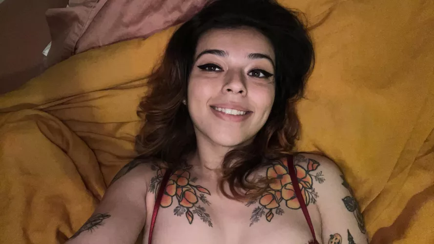 I wanna listen to the rain in bed