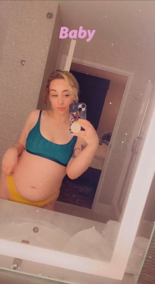 I’m ordering room service for us