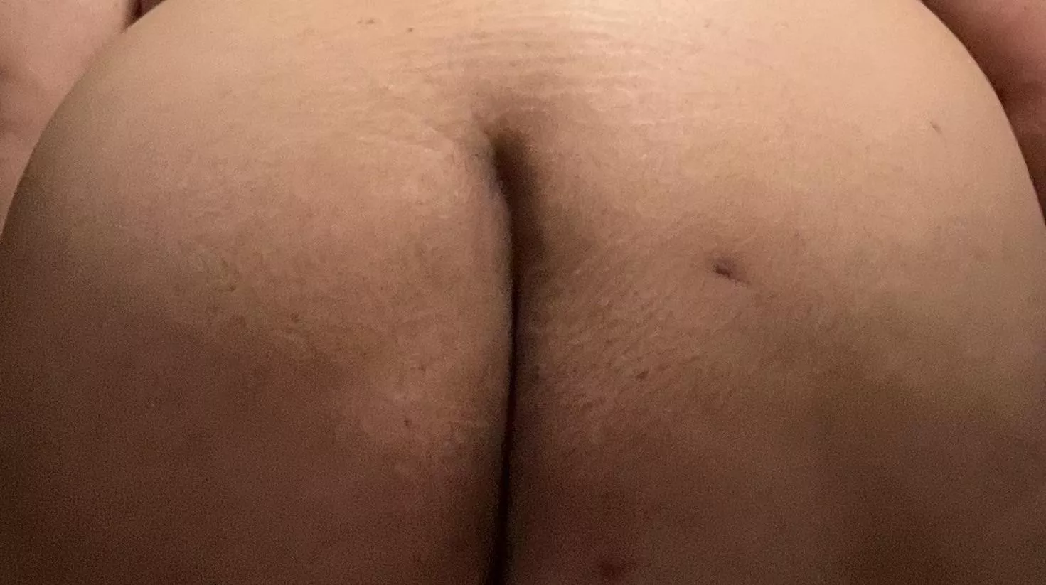 Kiss this ass for good luck 😋