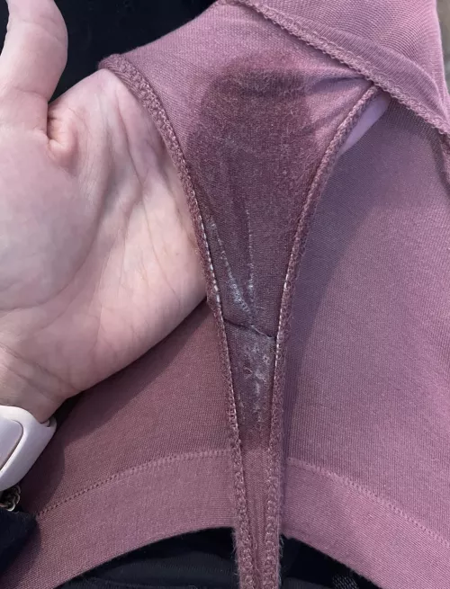 let me show you how wet my pussy really gets, always open for some fun 🙈