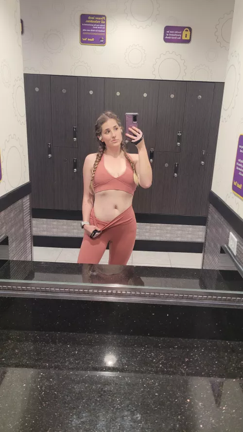 Let's go baby abs, I believe in you! 🤣