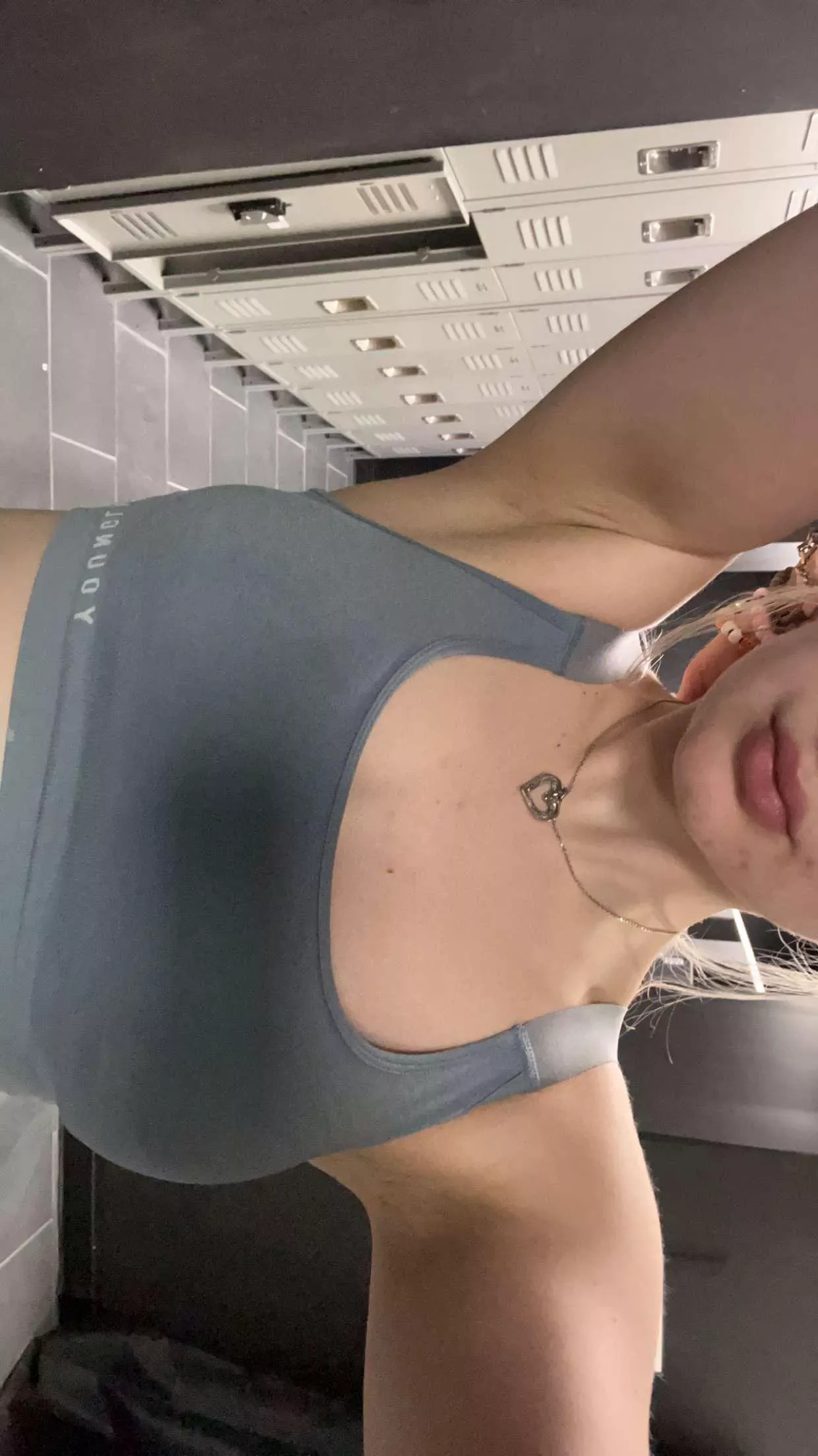 My big lips and sexy armpits are the perfect combo