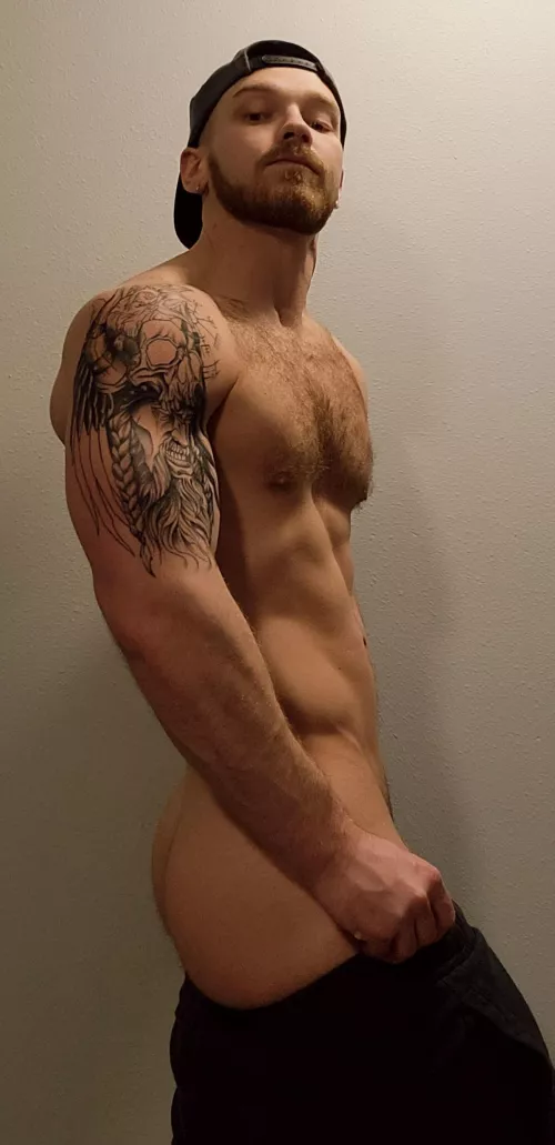 Put this picture of me in your wallet 😏