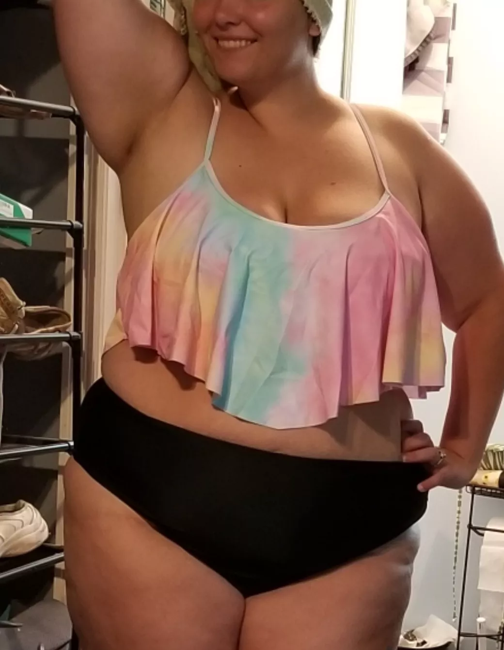 Ready to turn some heads by the pool! 😉