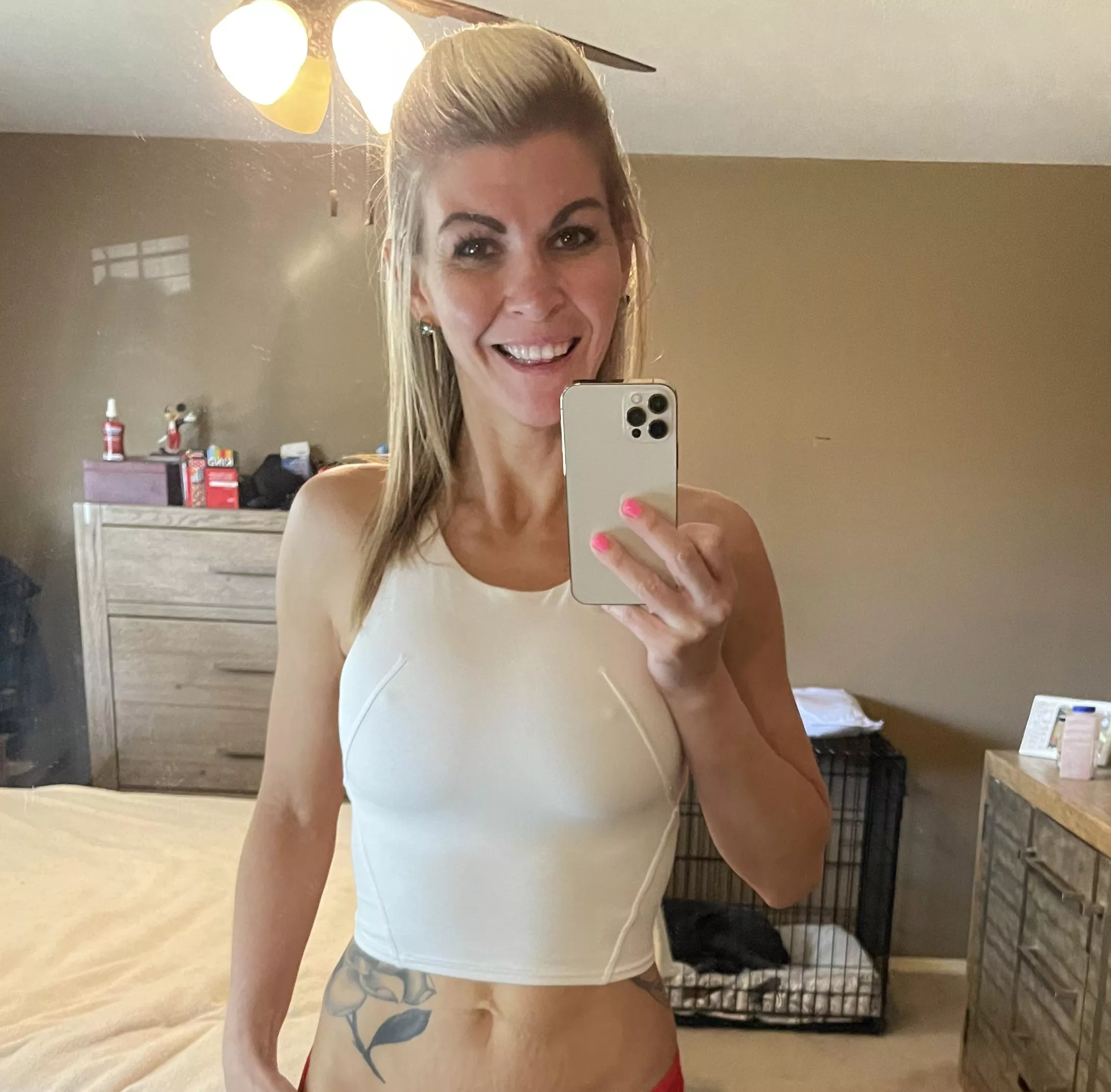 Simple but wild LULU sports bra on a mature MILF!