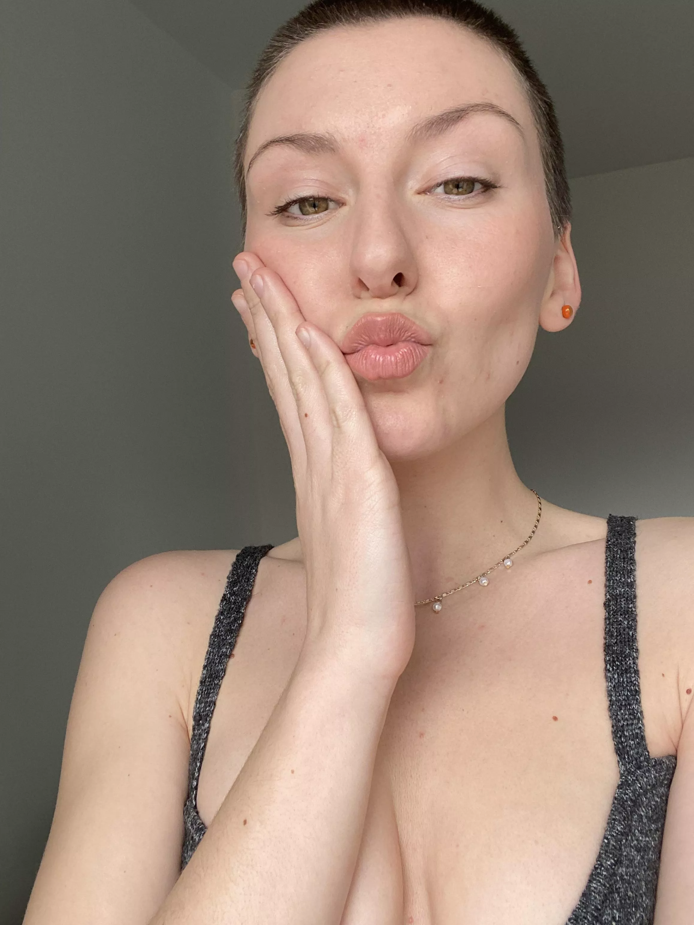 Smooches! Smooches! Smooches!