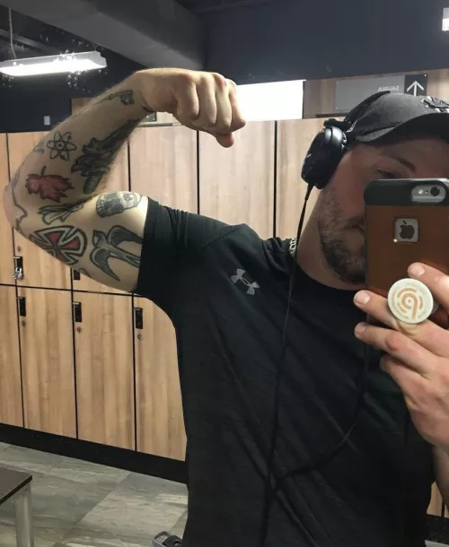 Spent an extra hour on shoulders tonight, What do you think?