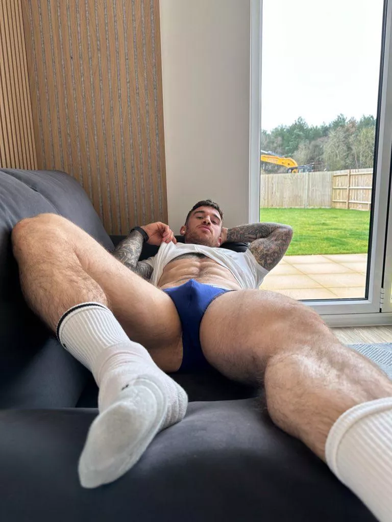 These legs need a massage