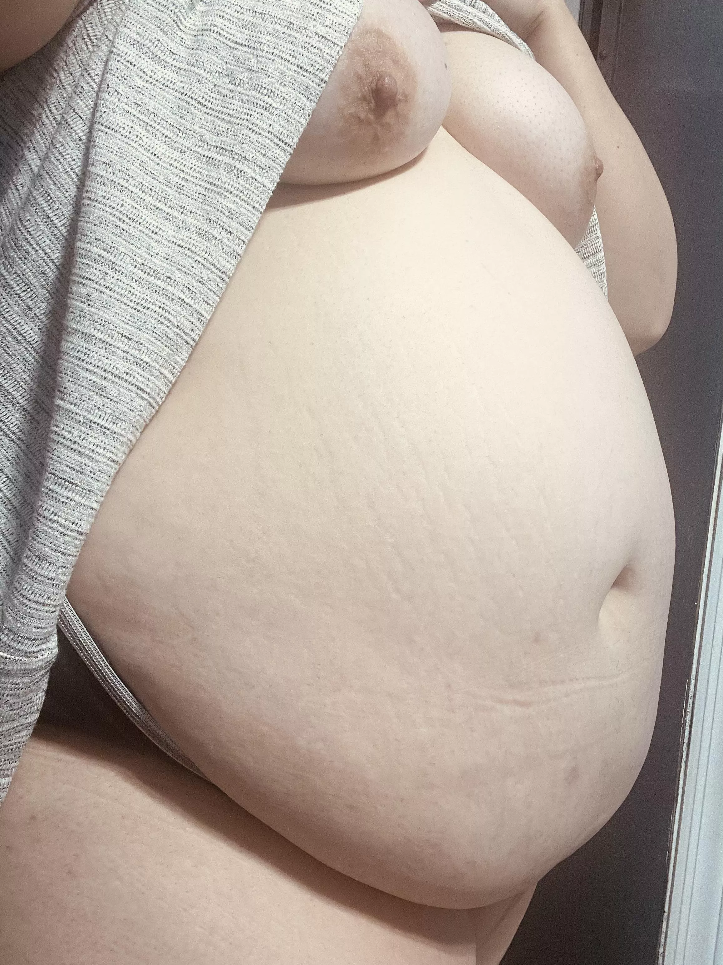 Ugh can’t get enough of my self lately 💕