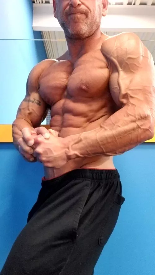 Who wants to arm wrestle?