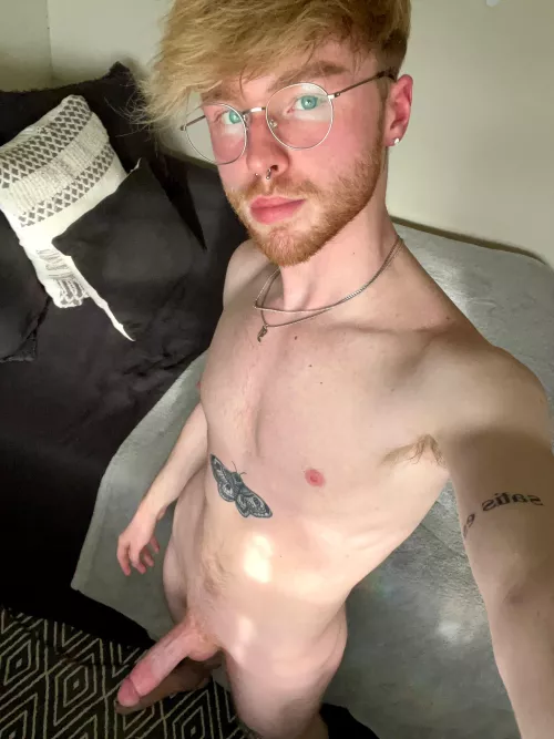 (23) Do you think I’m cute bro?