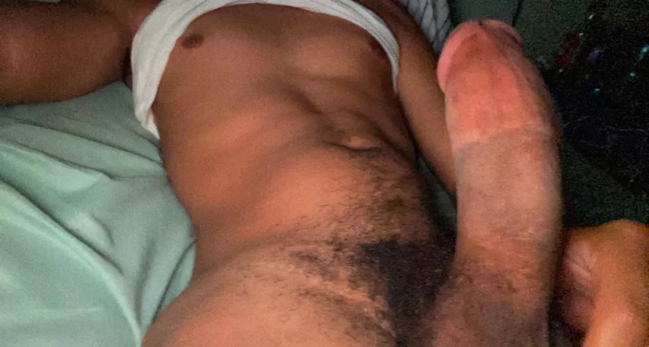 23 GA any twink bottoms or muscle jocks lookin need to cum live add me Chris_b4466