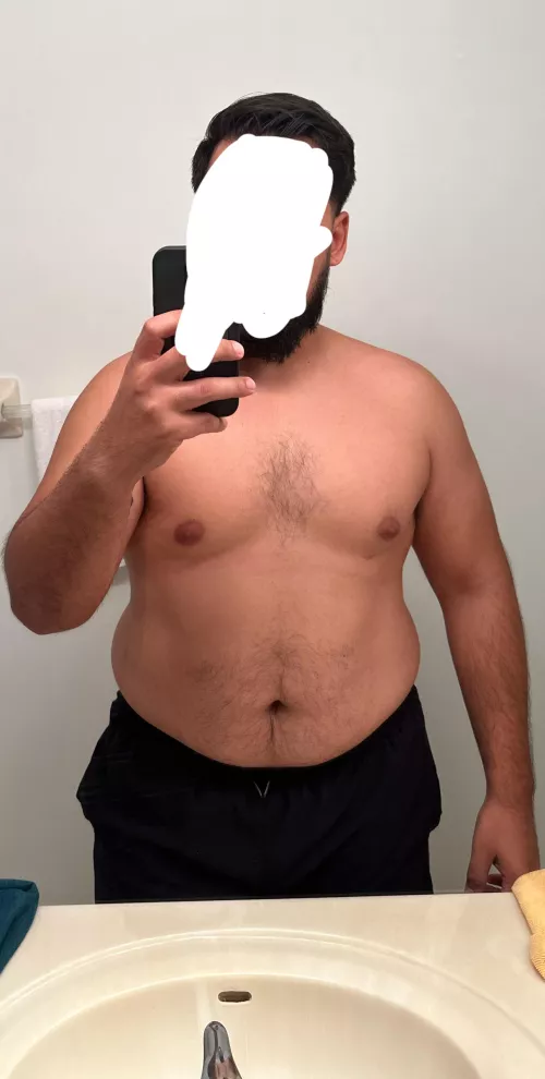 32 M - Florida. Being vulnerable for a moment. Thoughts? Hurt my back and recovering but loss a lot of muscle. Patiently waiting to get back in the iron paradise.