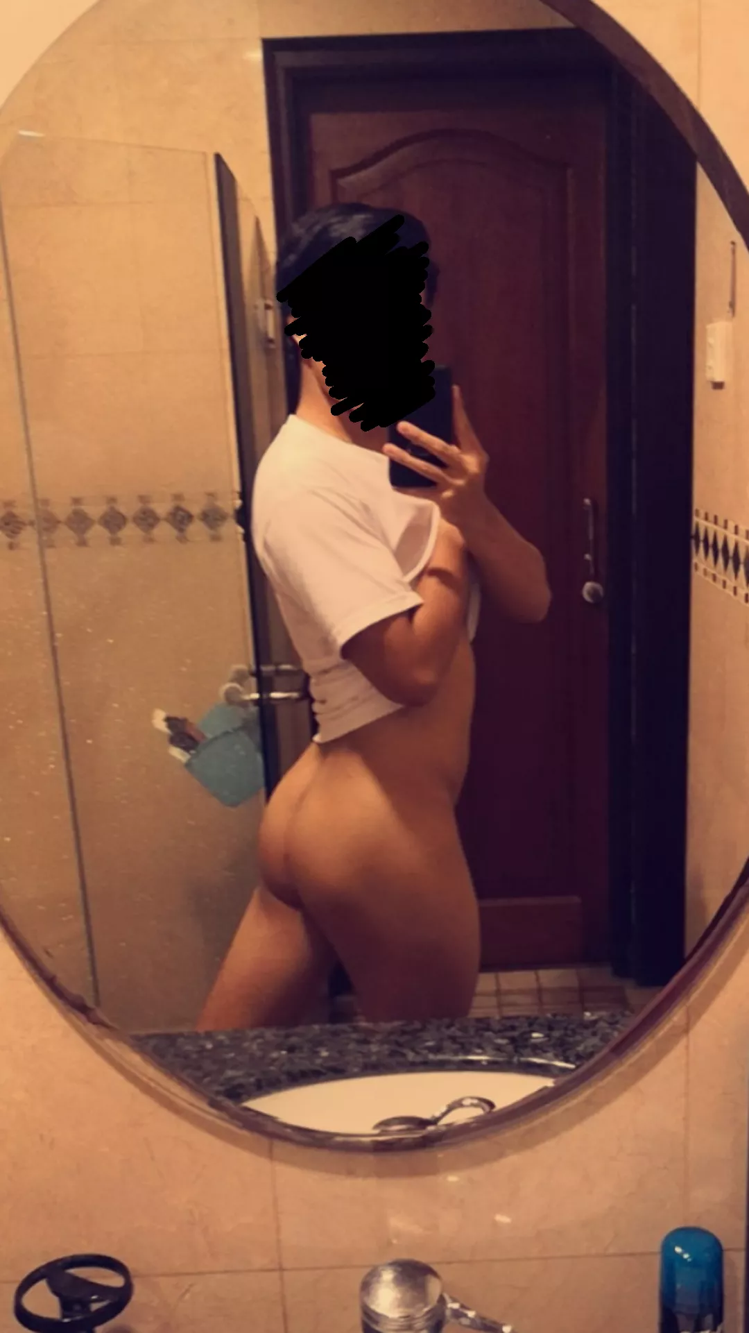 Asians can have nice butts too 😉