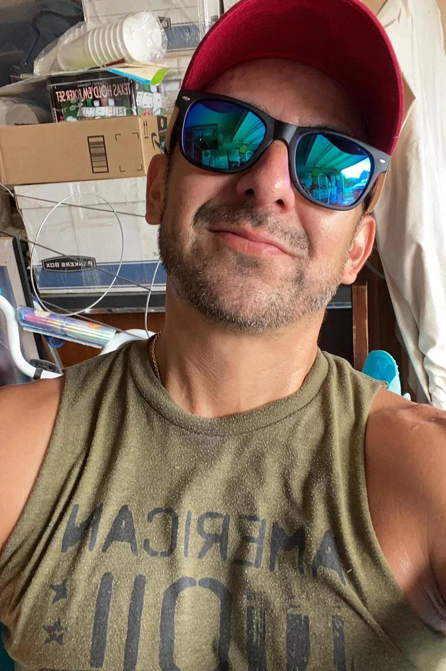 Cleaning the garage counts as cardio, right? It's humpday, y'all, you're halfway there!! Keep up the great work! Cleaning the garage counts as cardio, right? It's humpday, y'all, you're halfway there!! Keep up the great work!