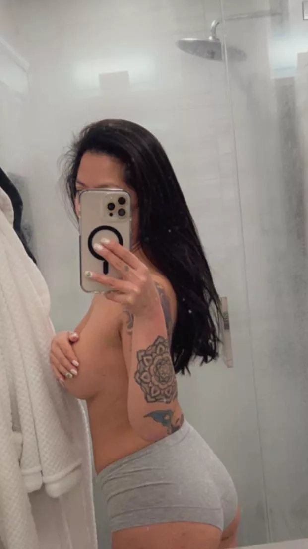 Cum help me out of these booty shorts and into the shower