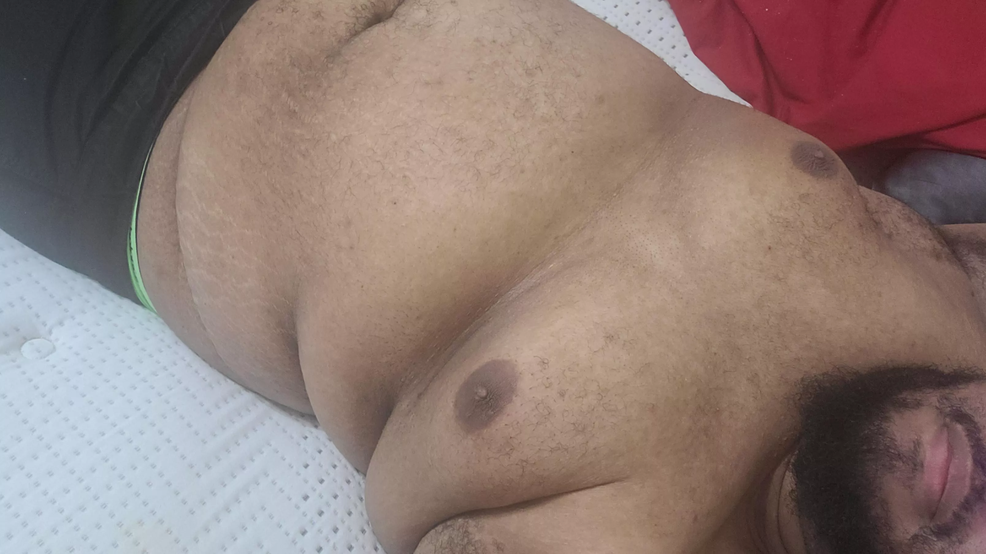 Figured I'd post one more pic because A.) I'm still horny🤣 and B.) I'm waiting for my bedding to dry!