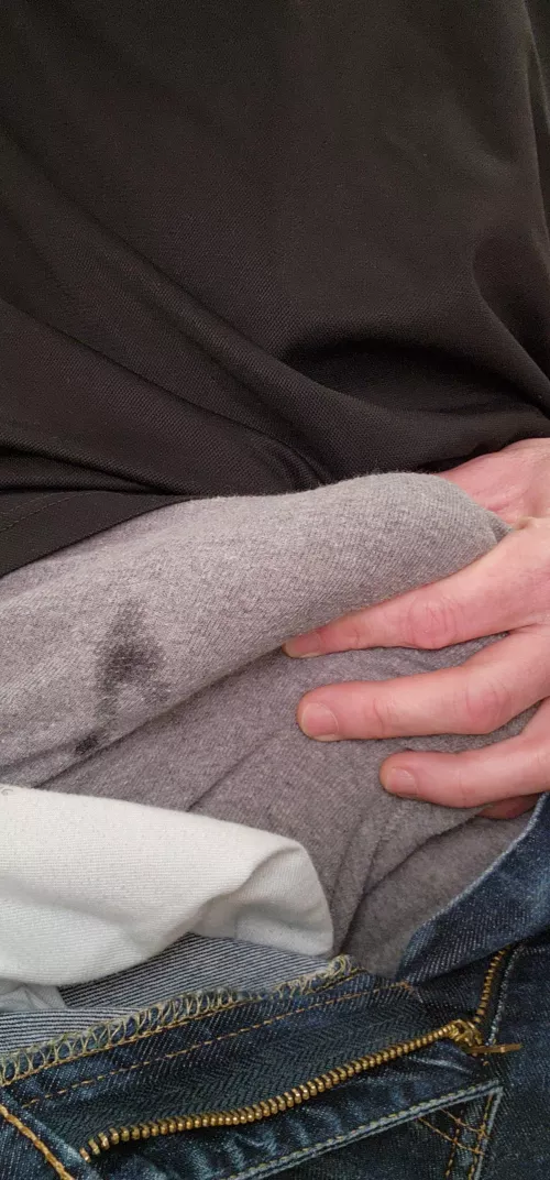 Got so turned on at the thought of strangers looking at my bulge that I started leaking