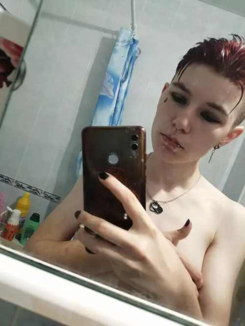 how do you like goth makeup?