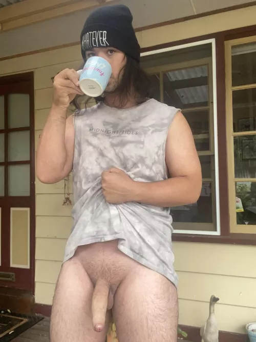 I wonder if any of my neighbours want to come suck my cock