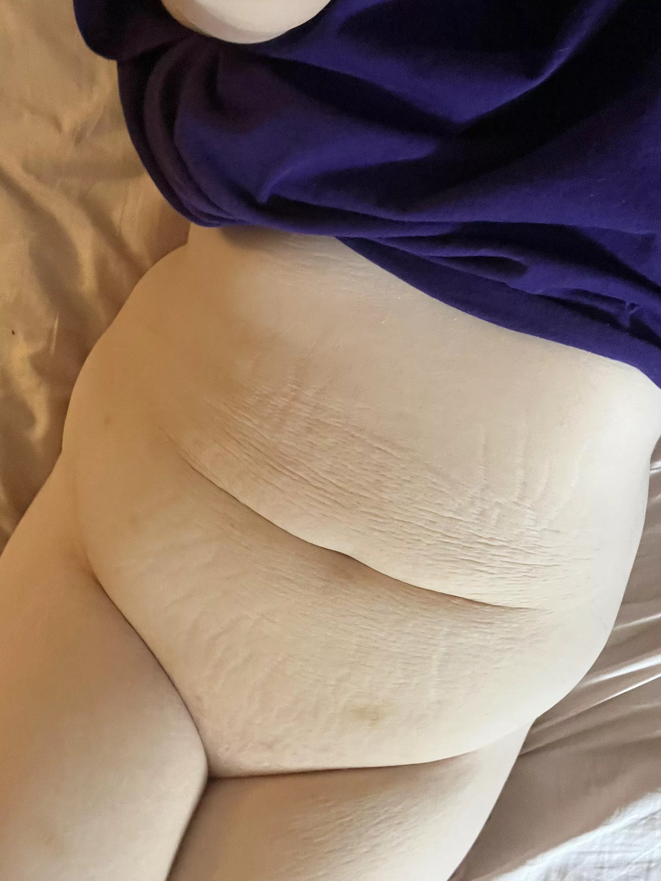 it would look prettier with your cum on it