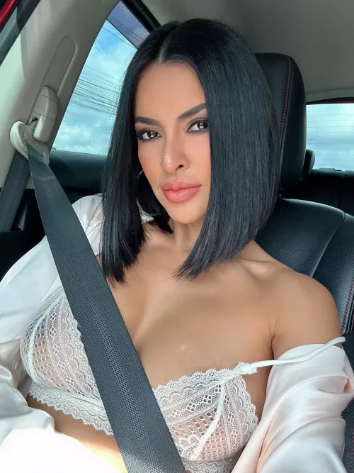 Need a ride boy?😈