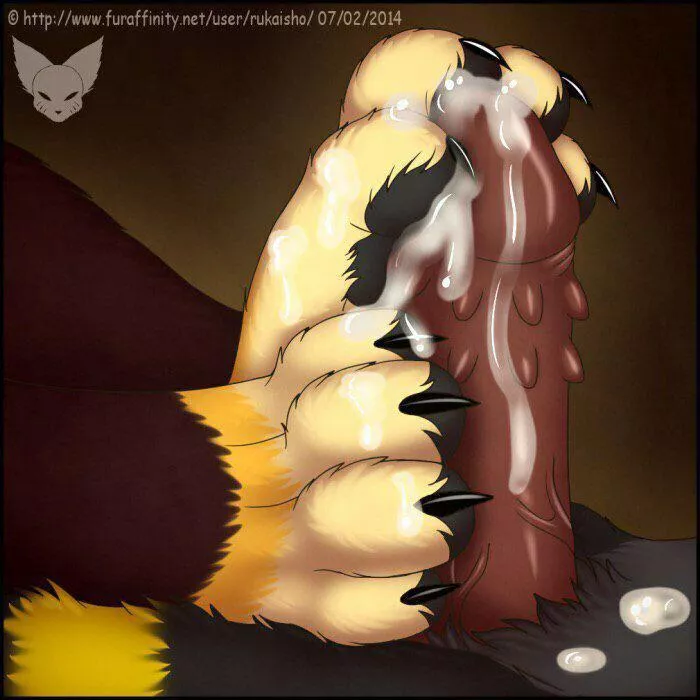 No boy can resist the ✨Fluffy Paws✨ (Rukaisha)