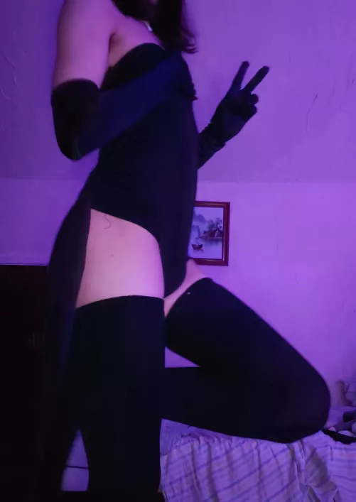 Playing the new destiny 2 raid and decided to dress up ❤️