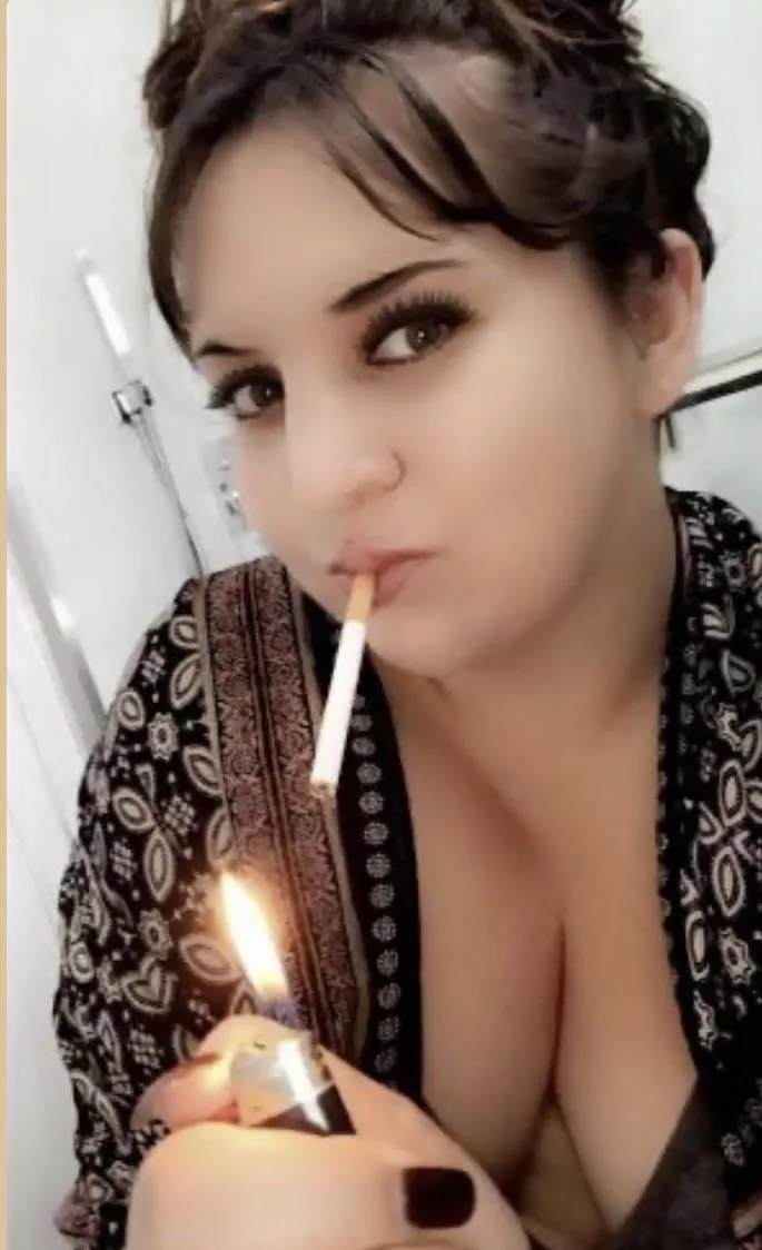 Things could get naughty with my evening stogieeee break 😉🙈