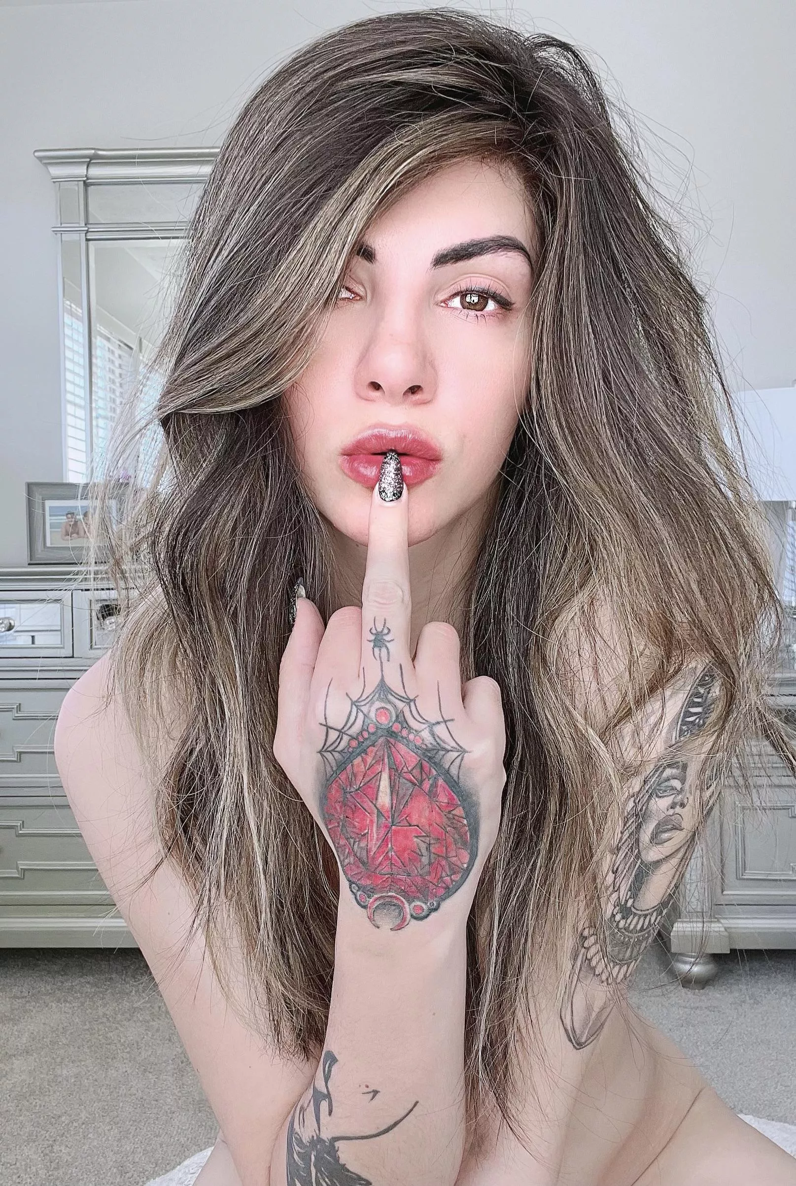 this petite bitch is always in charge 😈💯