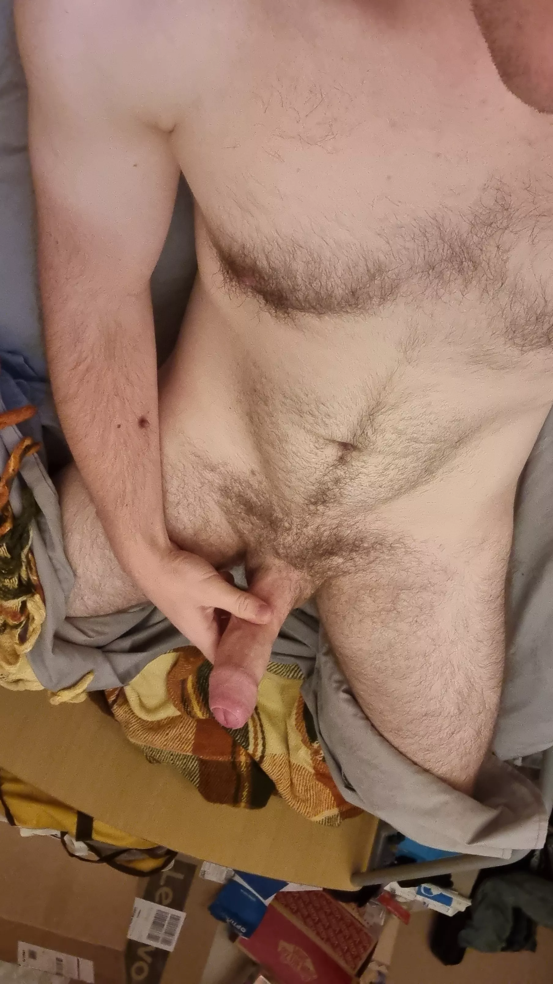 20m Australia fit hung uncut horny asf looking for hot/fit/hung guys to jerk off and edge with..I show face too. hmu: stevejam0