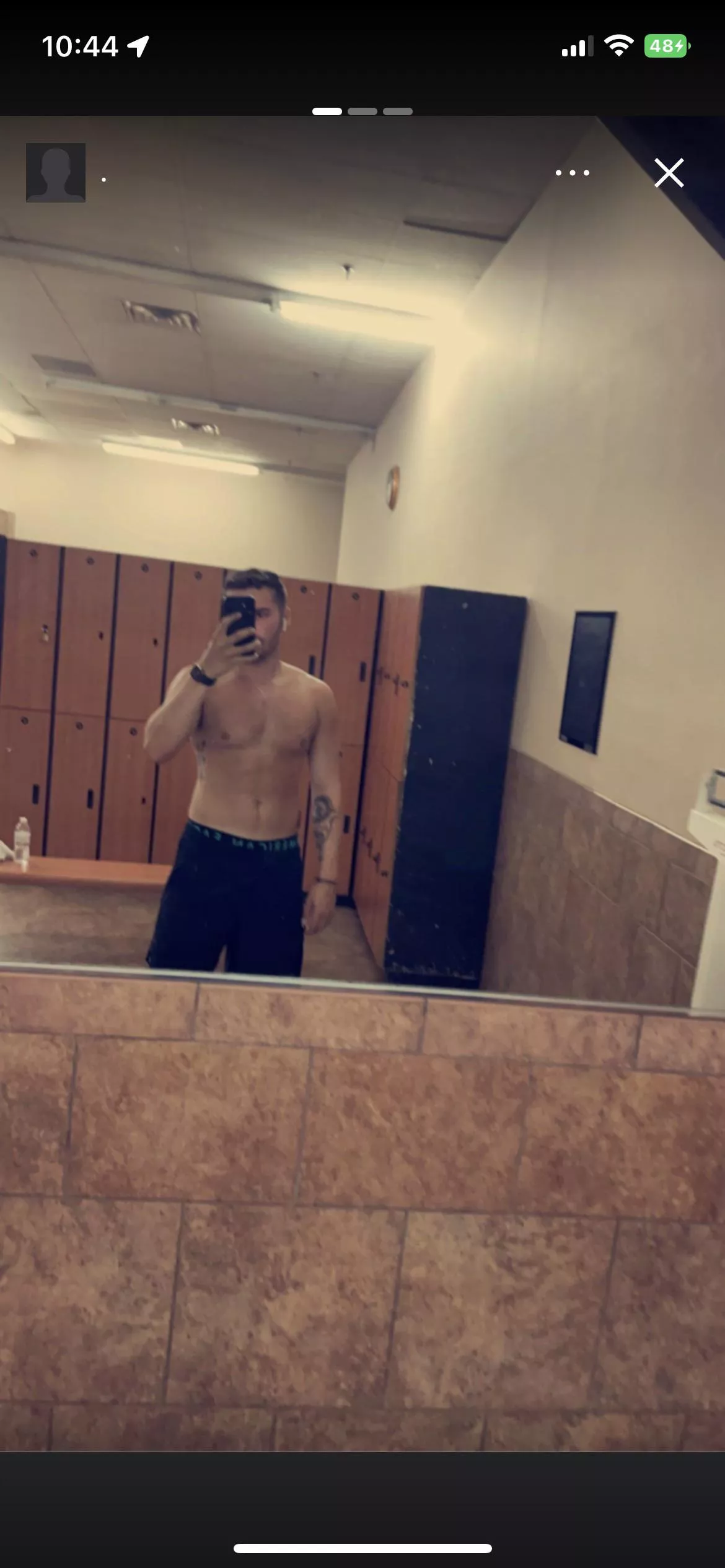 22 m. Muscular or hung bros add: m_le2000