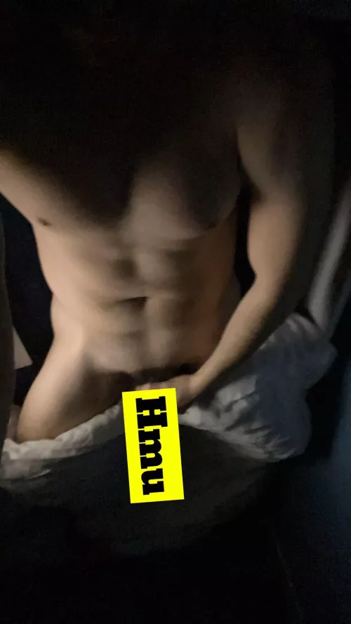 23yo fit guy looking for fit or musc bros, add: nbtk54