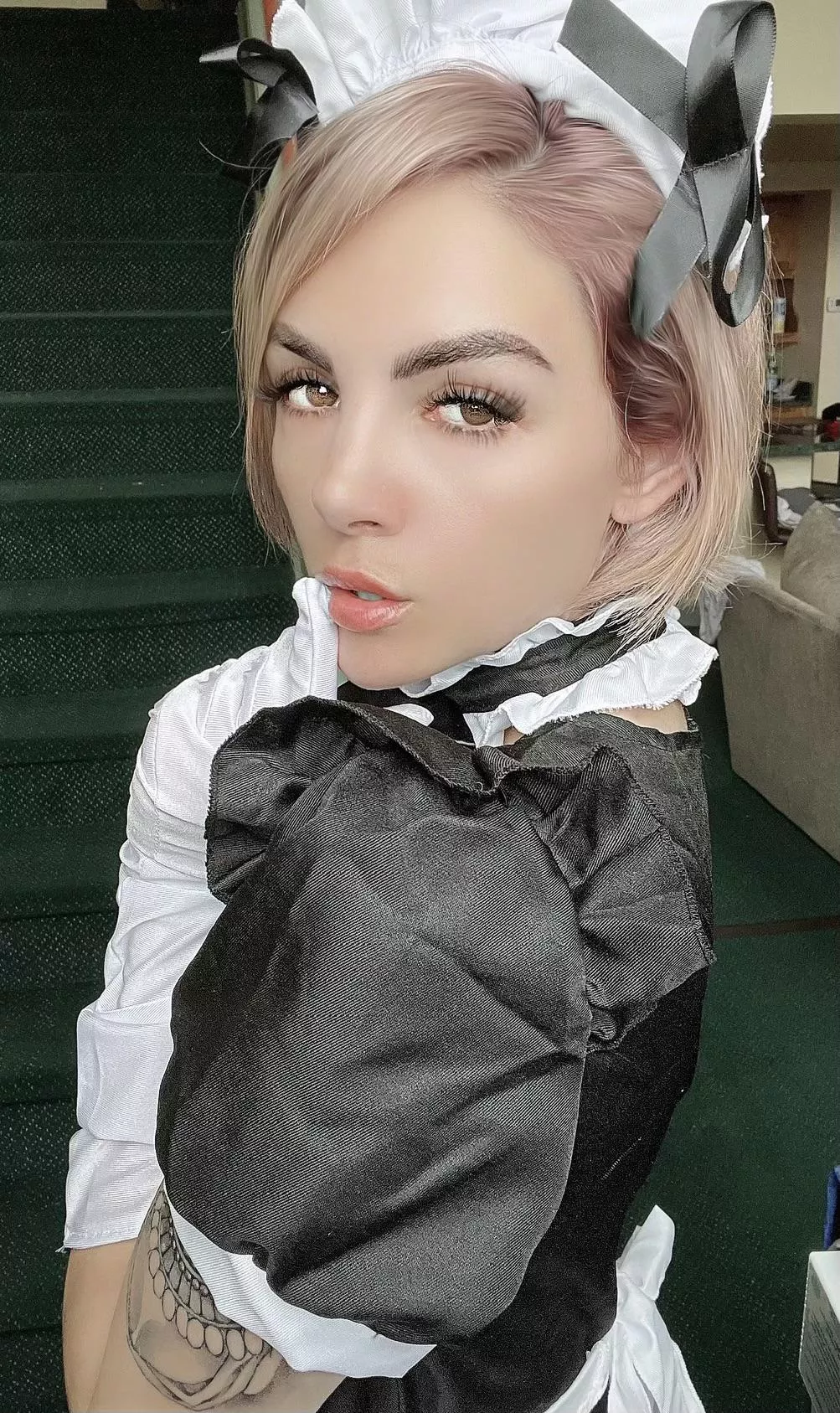 Being naughty as hell with no undies on 😈