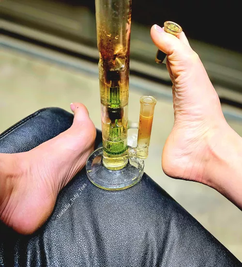 Can I pass it to you like this? [OC]. * It's legal where I'm at 💋 😘