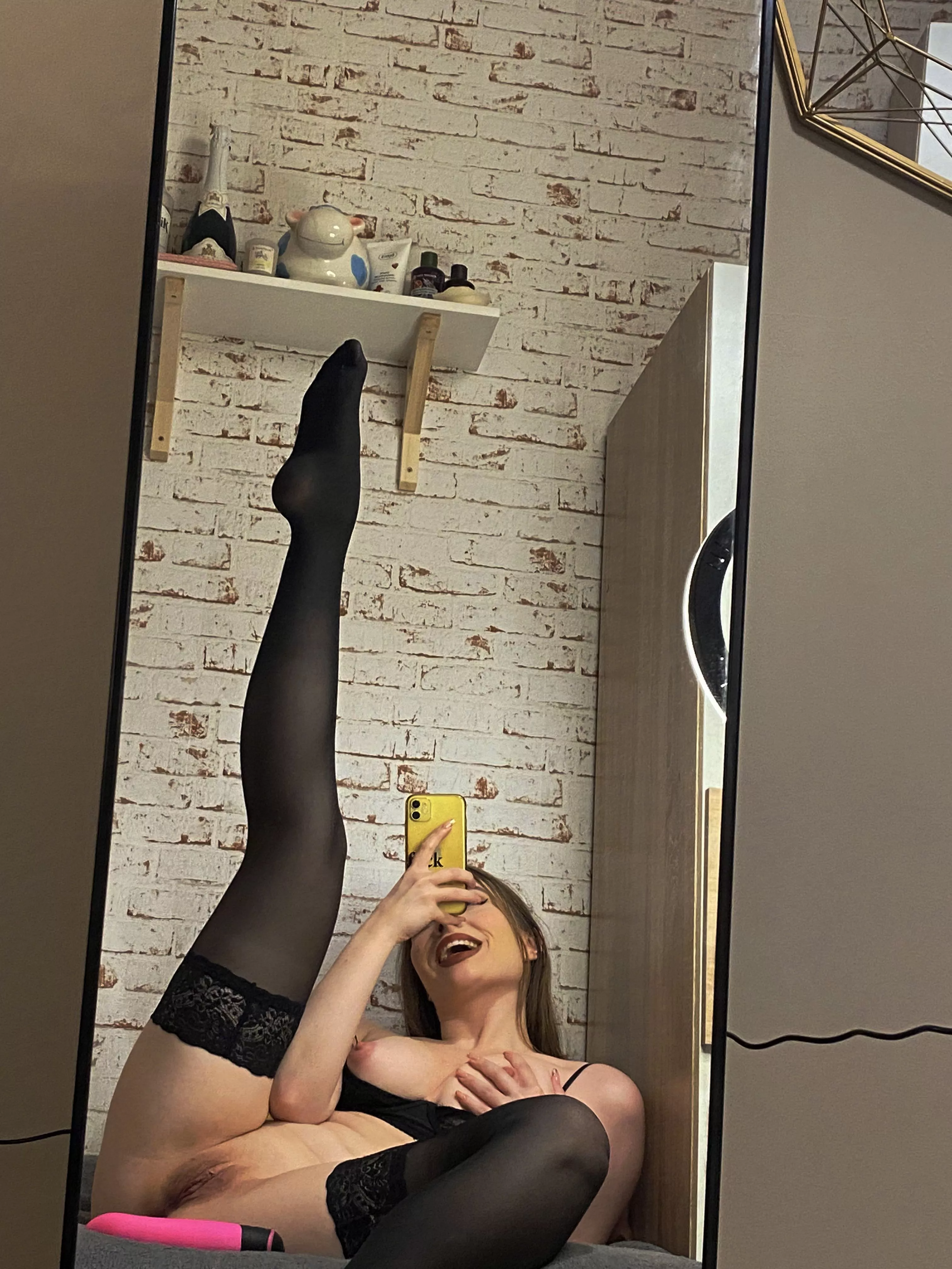 do you like that adorable booty giggle