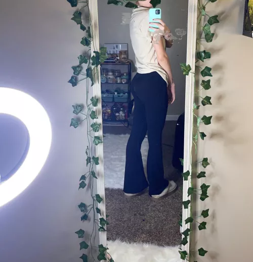 does my butt look good in these 🫶🏻