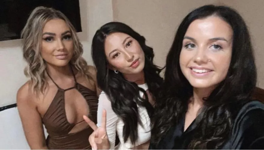 FMK me and my two friends ;)