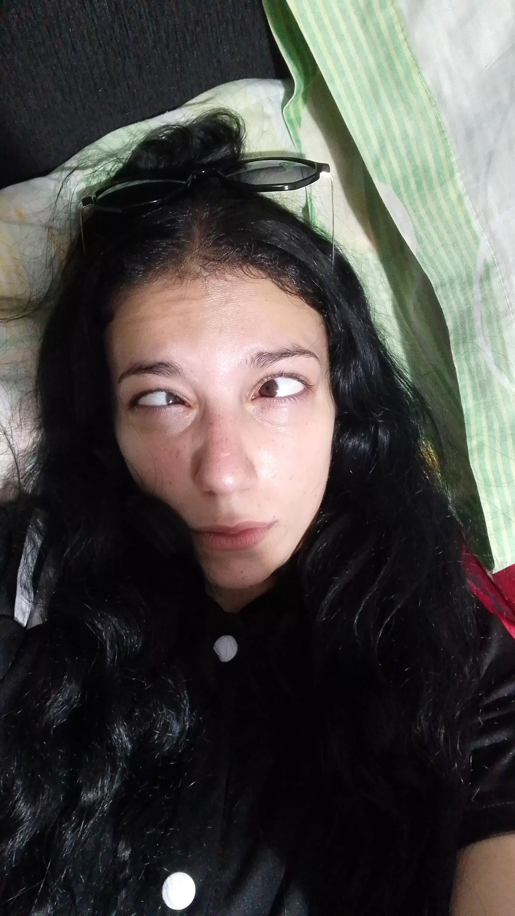 Force me to stick out my tongue!