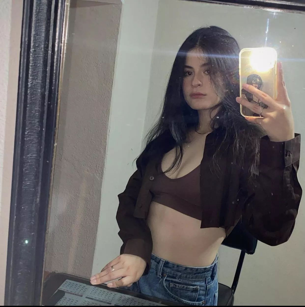 How do you know if she is wearing a crop top or a bra?