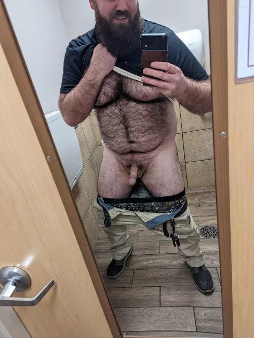Meet me in the gas station bathroom?? 😏😈