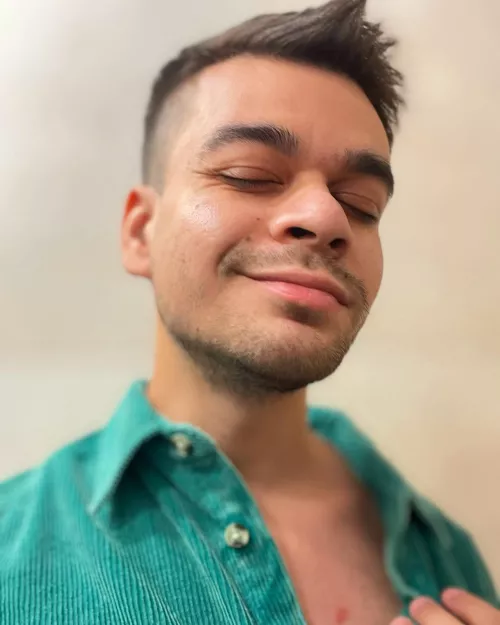 My favorite color is green right now, whatβs yours? ππ