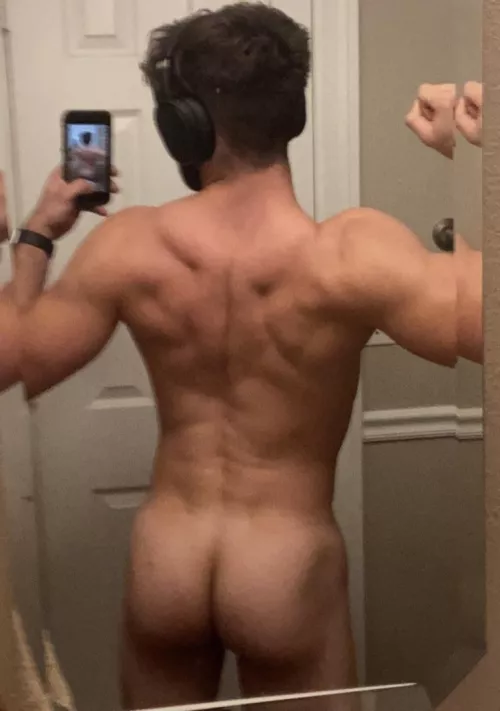 My neck, my back, my bussy and my crack (25)